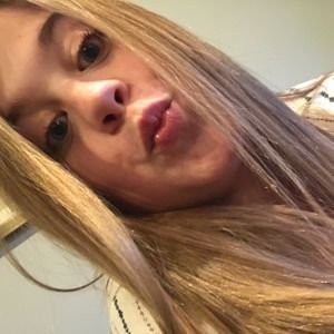 Meet your Posher, Avery